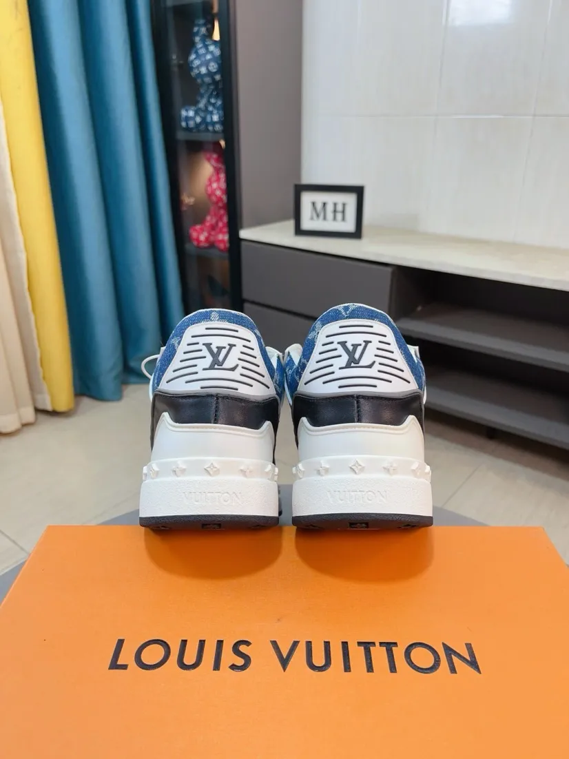 Men's men's shoes 💰620🌹🌹 Comes with a full set of packaging "Loui* Vuitto*" LV's new Gaobang sports and casual shoes. Imported first-layer cowhide ➕ Imported sheepskin lining is high-end and comfortable, and the original outsole is light and wear-resistant! Purely handmade, details determine quality! Code number 38-44